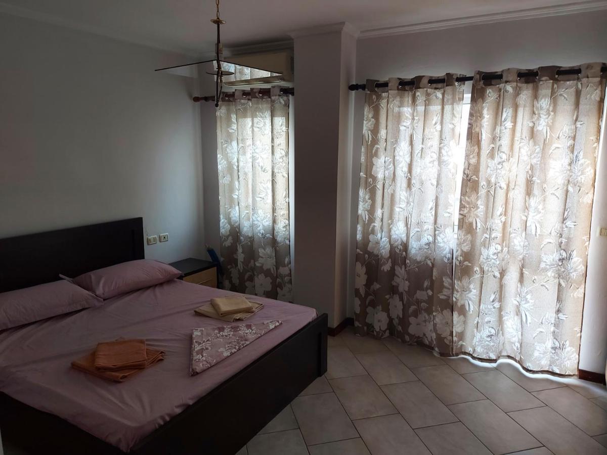 Ferienwohnung Manka' S Place Tirana Exterior foto